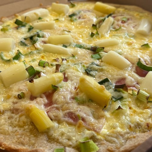 Spargel-Pizza
