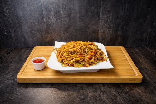 Gebratene Nudeln mit Hühnerbrust