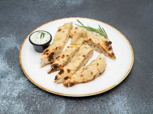 Focaccia mit Kräuterbutter