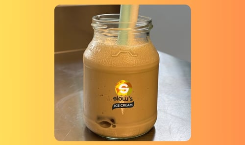 Eiskaffee mit Vanilleeis