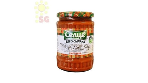 Traditionele Bulgaarse lutenitsa selce grof gemalen