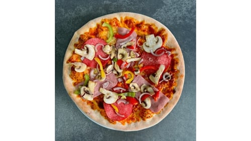 Pizza ham salami special ø 30cm