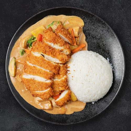 42. Knuspriges Hühnchen mit Erdnusssauce