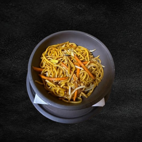 Portion gebratene Nudeln