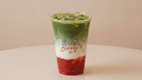 Strawberry Matcha Latte (iced)