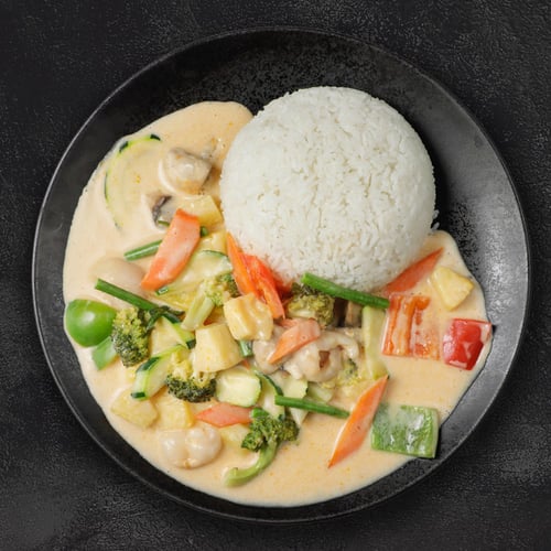 34. Tropisches Thai-Curry mit Kokosmilch