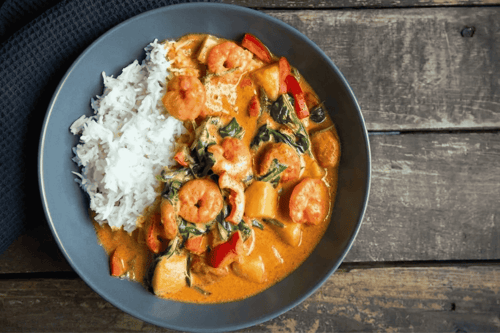 90. Garnelen mit rotem Curry (scharf)