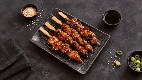 Chicken skewers in teriyaki sauce (4 Pieces)