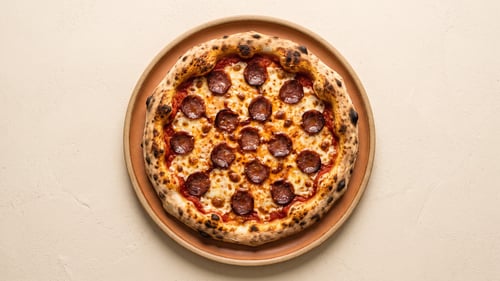 Pizza Salami ø 28cm