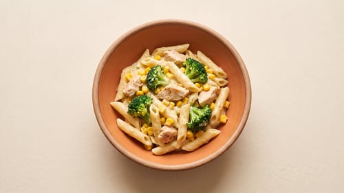 Pasta Chicken Hollandaise