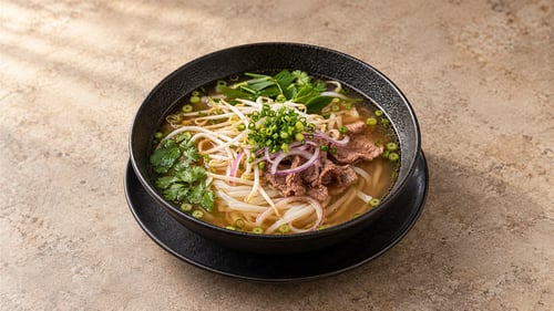 Pho Suppen mit Gemüse