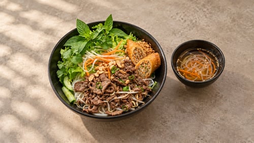 Bun Bo Cha Gio