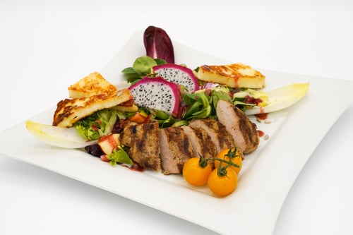 658 Wellness Salat-Teller mit Schweinefilet