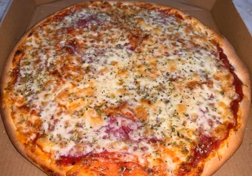 Pizza Salami Medium 26cm