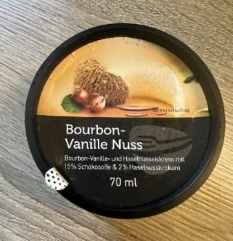 Bourbon-Vanille Nuss Eis
