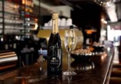 Prosecco Etichetta Nera 'Extra Dry' DOC 0,75l Prosecco Etichetta Nera 'Extra Dry' DOC 0,75l