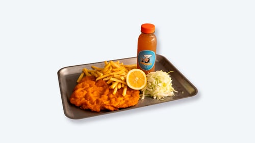 Lunchschnitzel mit Pommes, Krautsalat und Pfirsich-Eistee 0,33l Lunchschnitzel mit Pommes, Krautsalat und Pfirsich-Eistee 0,33l