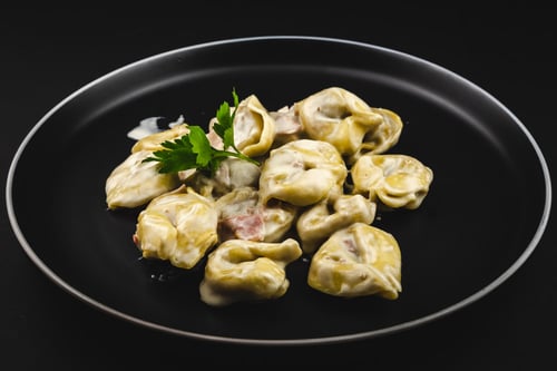 Tortellini Panna e Porsciutto