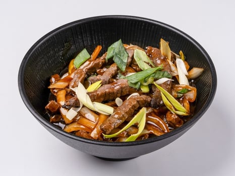Rindfleisch mit Zwiebeln Rindfleisch mit Zwiebeln
