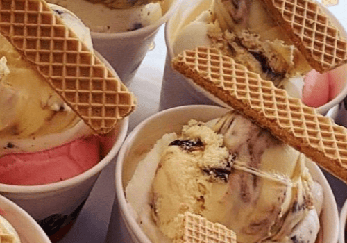 Eis im Becher (Eiskugeln)