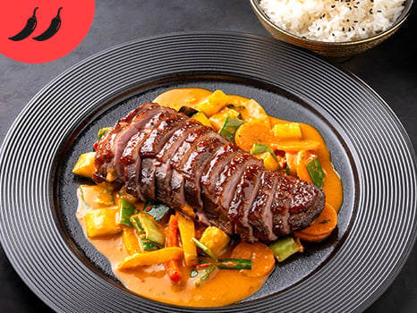 Red Curry & black tea Duck