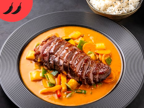 Red Curry & black tea Duck
