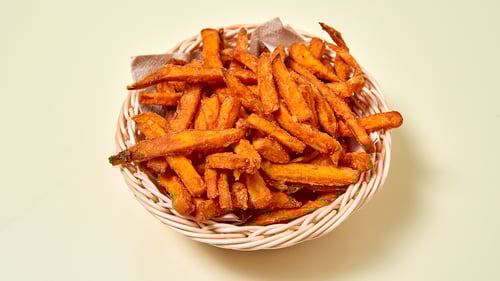 Süßkartoffelpommes
