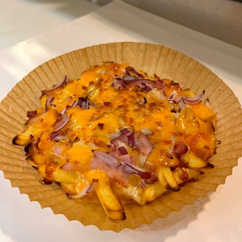 Bacon & Chili-Chesse Fries 