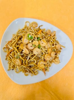 Gebratener udonnudeln mit Krabben(japanischer Art) Gebratener udonnudeln mit Krabben(japanischer Art)