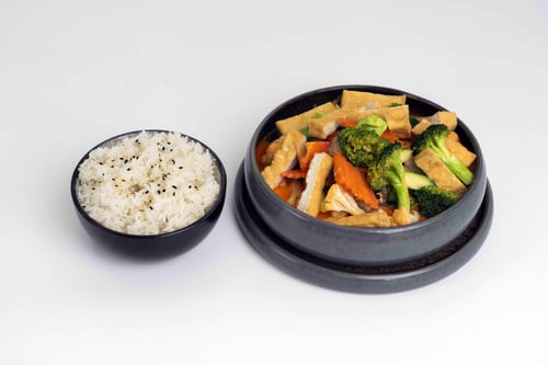 120 - Tofu Curry (leicht scharf) 120 - Tofu Curry (leicht scharf)