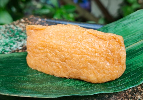 6 INARI NIGIRI (Tofutasche)