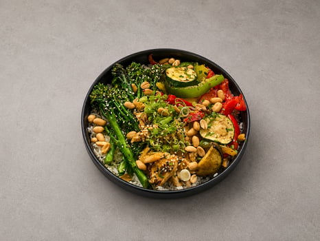 VEGAN Peanut Butter Chicken Bowl VEGAN Peanut Butter Chicken Bowl