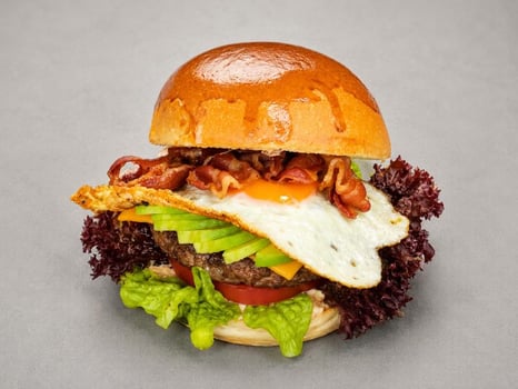 Avocado Bacon EGG Angus-Burger Avocado Bacon EGG Angus-Burger