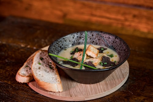 Getrüffelte Pastinaken Cremesuppe