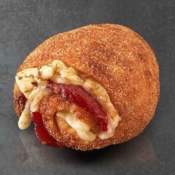 Gefüllte Pizzabrötchen mit Sucuk, Schafskäse und Käse 12er Gefüllte Pizzabrötchen mit Sucuk, Schafskäse und Käse 12er