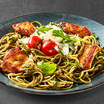 Pasta Pesto Verde mit Hähnchen Pasta Pesto Verde mit Hähnchen