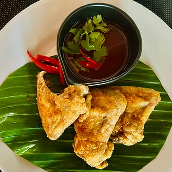 4 ganze Schweizer Pouletflügeli 4 ganze Schweizer Pouletflügeli