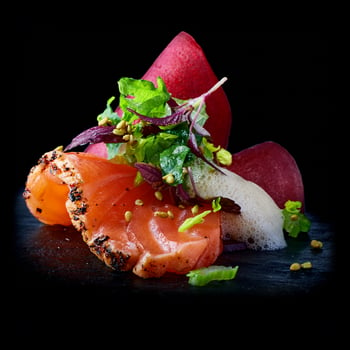 LACHS SASHIMI & ROTE BEETE - 6pc. -