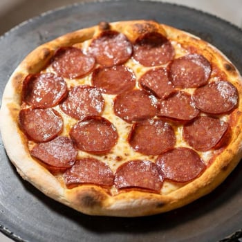Pizza Salame Pizza Salame