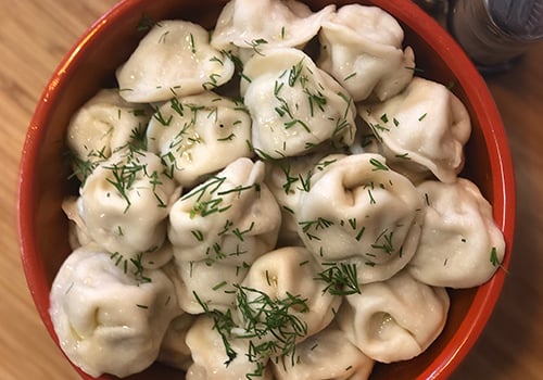 Pelmeni mit Hähnchen