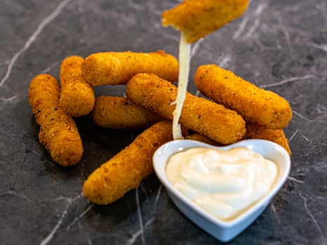 Mozzarella Sticks (9 Stück) Mozzarella Sticks (9 Stück)