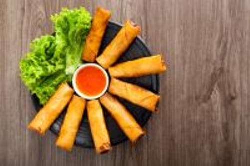 Vegetable Spring Rolls 9 Stück Vegetable Spring Rolls 9 Stück