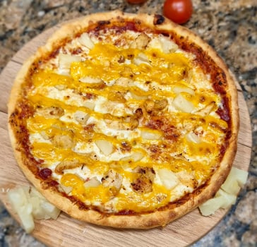 Pizza Chicken Curry Medium