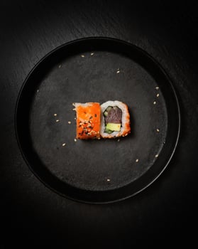 22.Maguro Roll