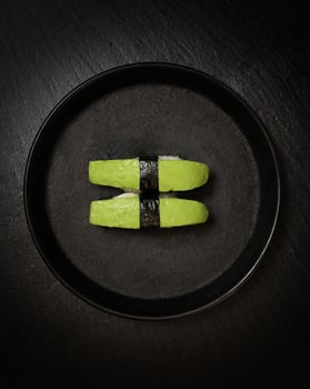 60.Nigiri Avocado