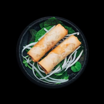 Frühlings-Rollen mit Hühner-Fleisch  