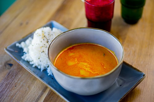 Rotes Curry Hähnchen