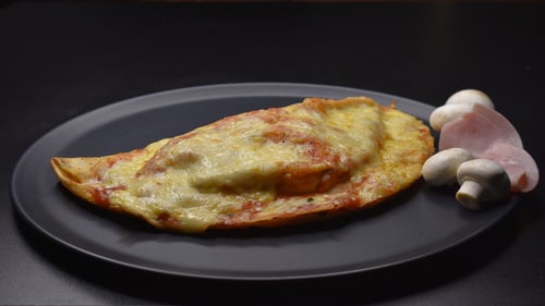 Pizza Calzone Pizza Calzone
