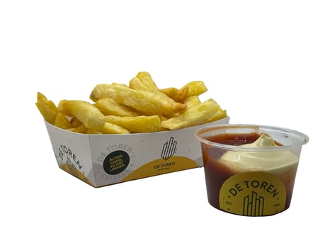 Kleine friet mayonaise ketchup