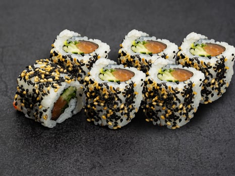 Alaska Roll (8 Stück) Alaska Roll (8 Stück)